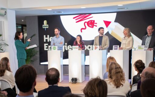 Foto van het verkiezingsdebat met Liesbeth Staats en kandidaat) kamerleden energie van CDA, VVD, GroenLinksPvdA, BBB en NSC