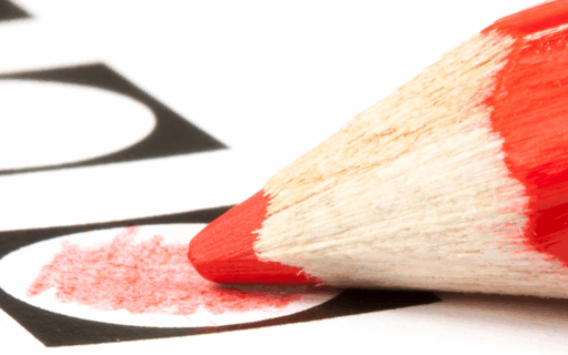 Stembiljet met rood potlood