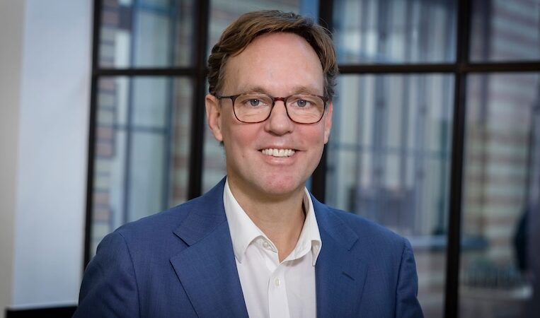 Foto van Jaap Bierman. Hij is per 1 maart 2026 de nieuwe CEO van Energie Beheer Nederland - EBN. Hij volgt daarmee Jan Willem van Hoogstraten op.