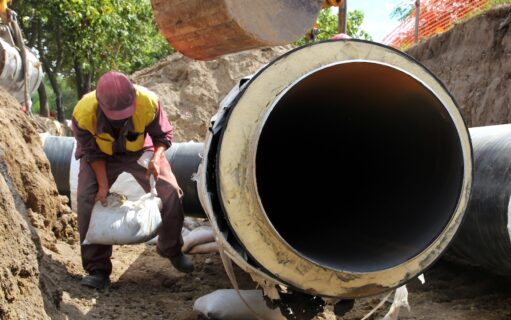Foto van de aanleg van een warmtenet. EBN-dochter Nationale Deelneming Warmte gaat investeren in de aanleg van deze warmtevoorziening.